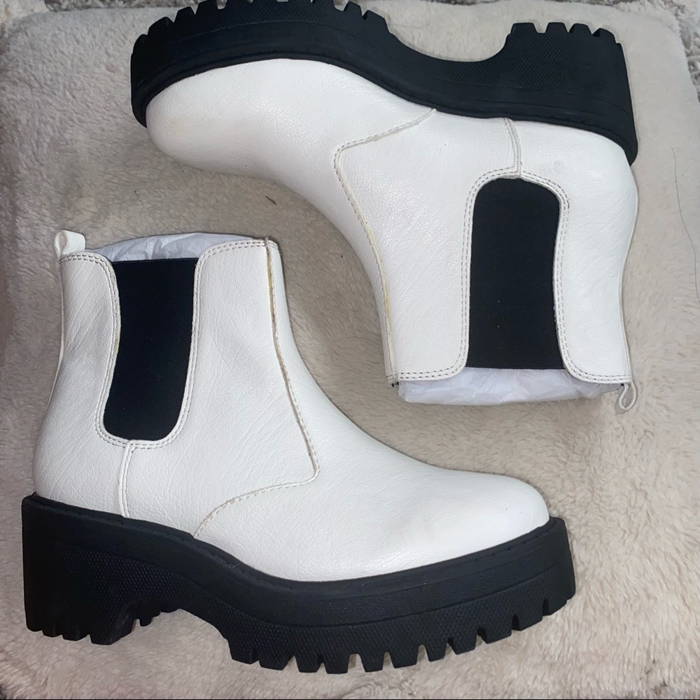 Women’s boots
